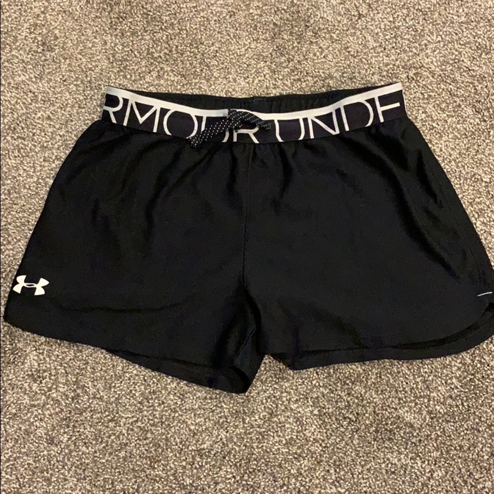 Girls xl under armor shorts
